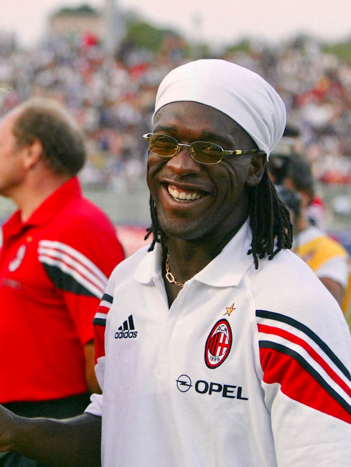 米兰俱乐部发布西多夫经典瞬间纪念照