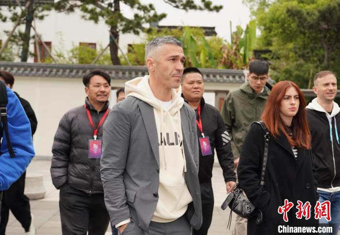 西班牙名将强调青训长期投入是提升中国足球的