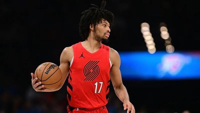 开拓者惨败马刺 四大核心集体低迷陷困境